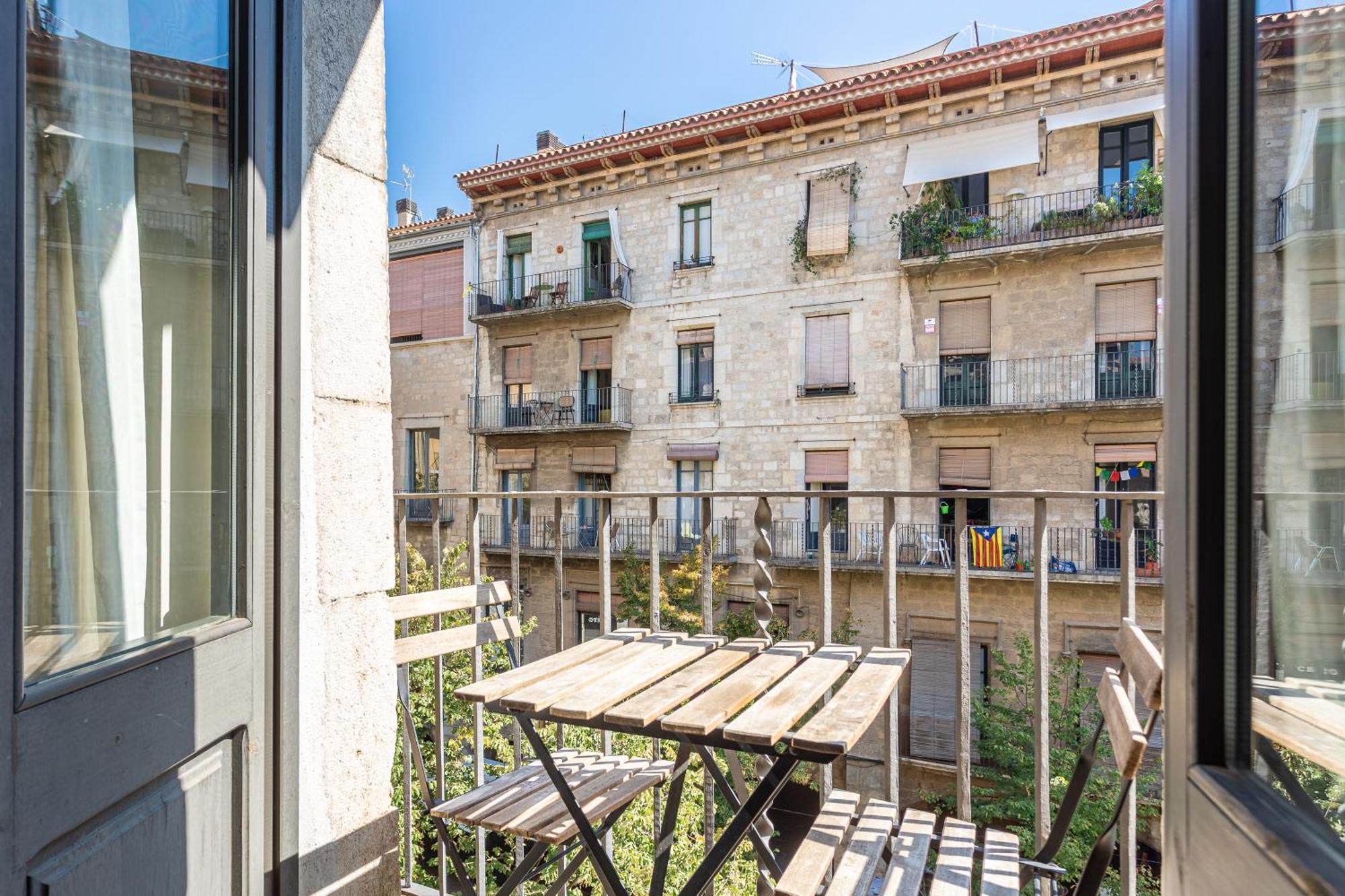 Apt 5 Limon Girona Exterior photo